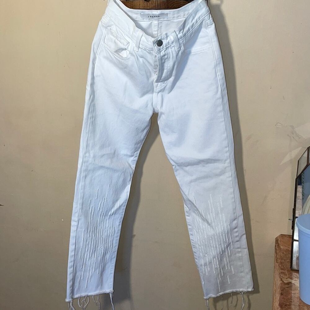 White Distressed Wynne Crop Jeans